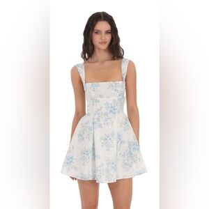 NWOT Lucy In The Sky Floral Blue and White Dress